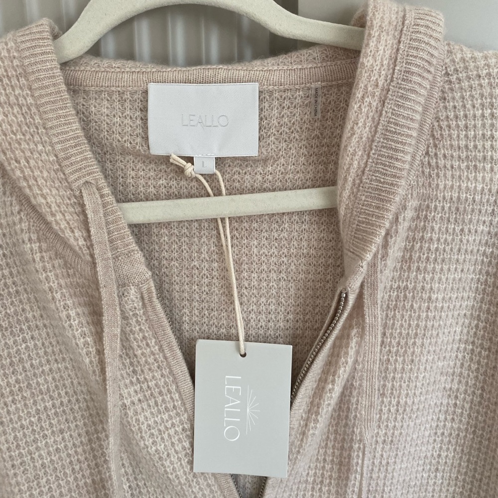 Leallo Cashmere Hoodie L NWT wheat - Picture 4 of 6